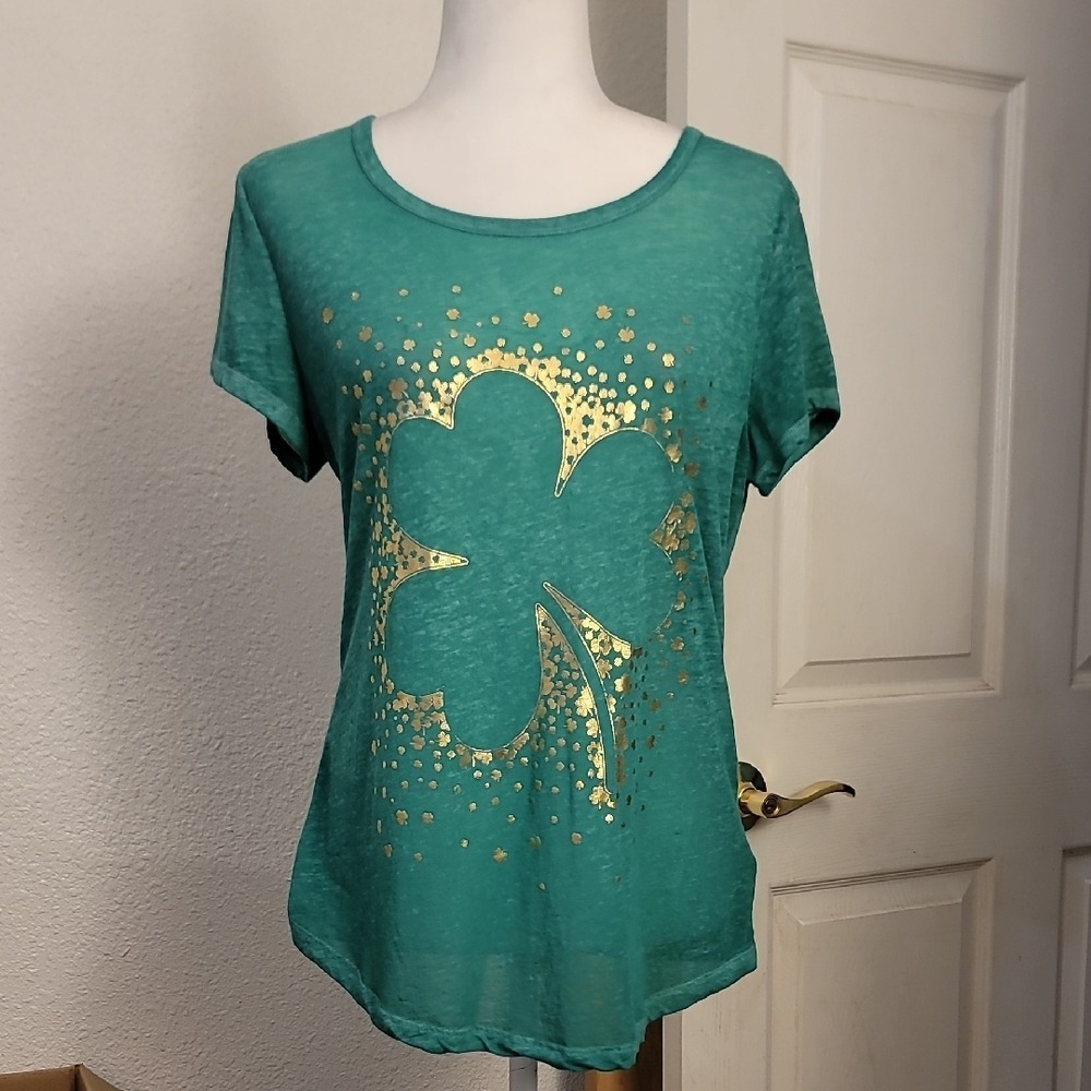 ALL ACCESS Teal and Gold Clover Graphic Tee